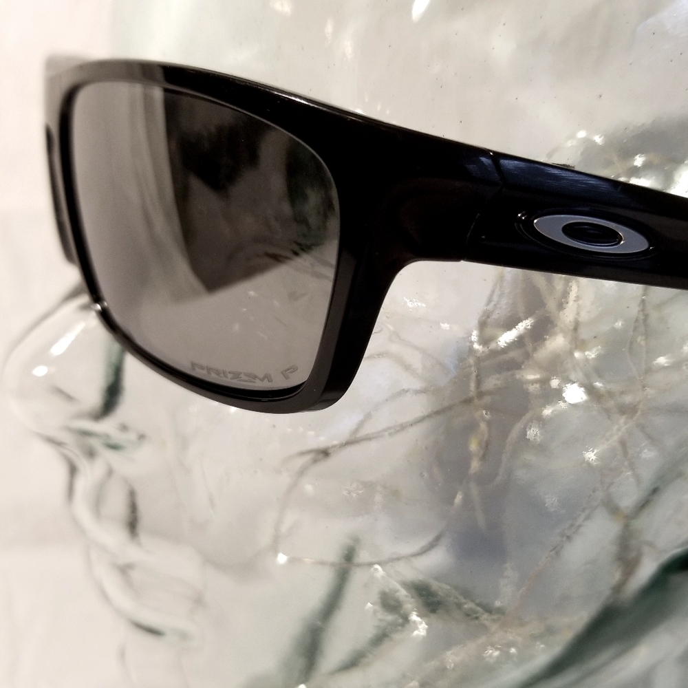 Oakley Sliver sunglasses